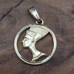 Vintage Gold Tone‎ Egyptian Nefertiti Pendant